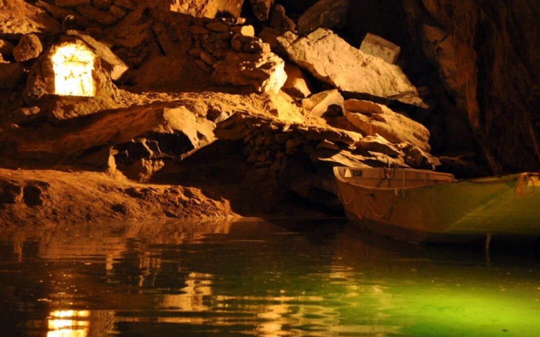 10 Best Underground Lakes Around The World